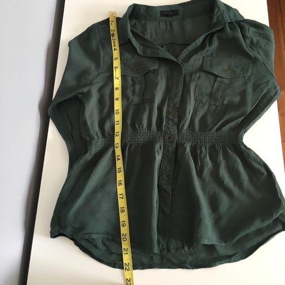 B.1 Mine green blouse - Picture 4 of 6